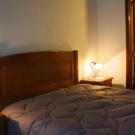 Casa Da Igreja By Casas Feriehus Geres